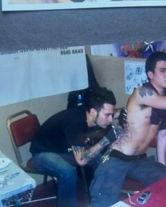 Beppe tattooing at a convention in Derby-UK, circa 2001–2002